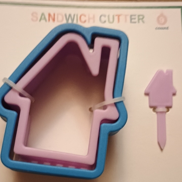 Colorful Sandwich Cutter Set - Picture 7 of 7